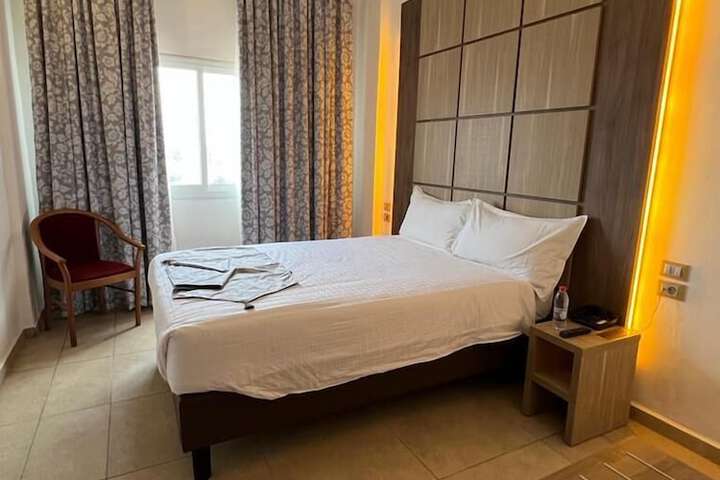 Room 47 of 71