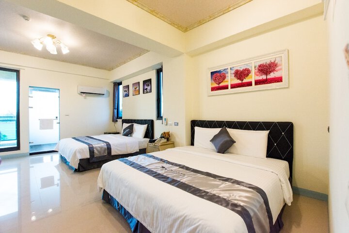 Room 28 of 110