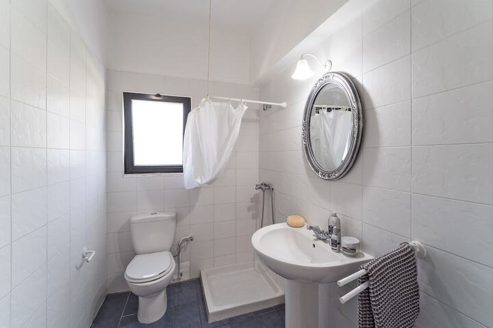 Room 32 of 111