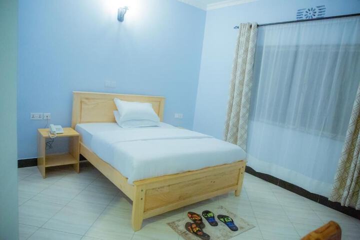 Room 8 of 29