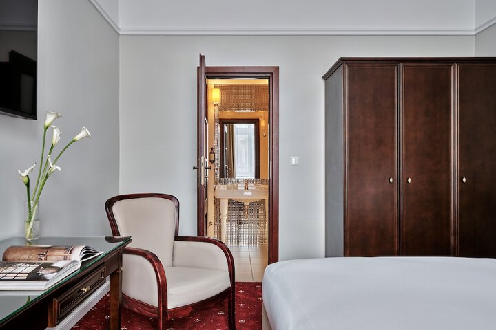 Room 25 of 70