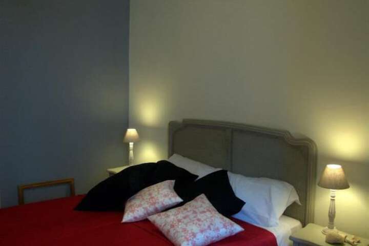 Room 9 of 20
