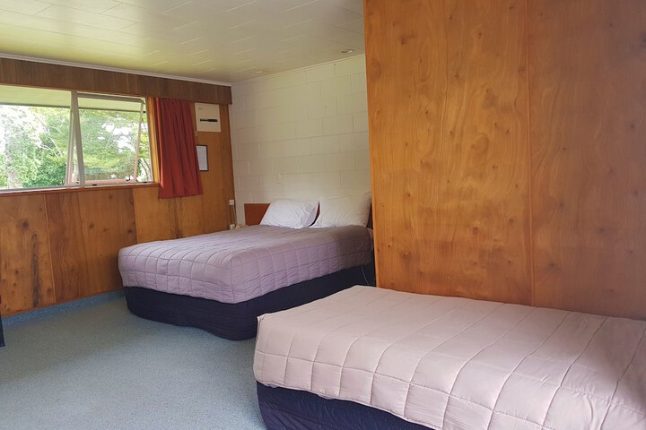Room 9 of 27