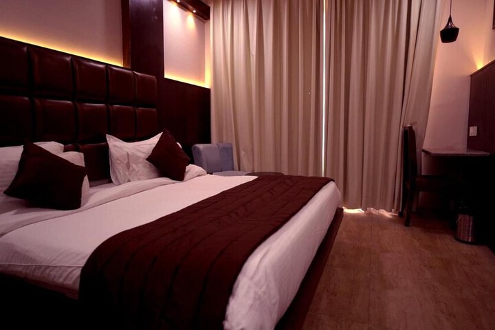 Room 17 of 45