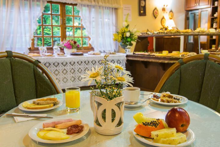 Breakfast/Coffee Service 59 of 64