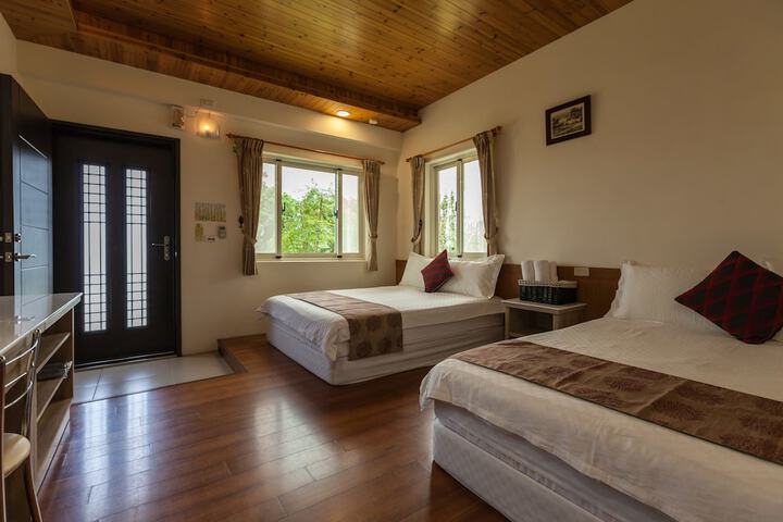 Room 4 of 46