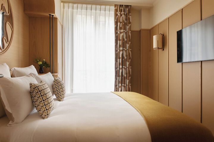 Room 25 of 71