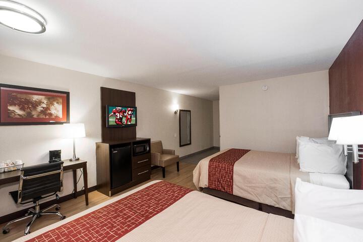 Deluxe 2 Queen Beds (5 of 14)