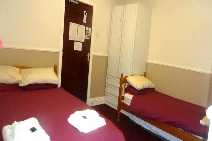 Room 7 of 35