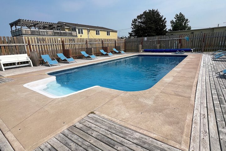 Pool 49 of 64