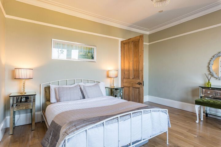 Room 17 of 20
