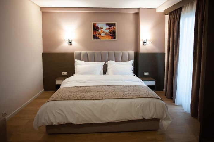 Room 10 of 113