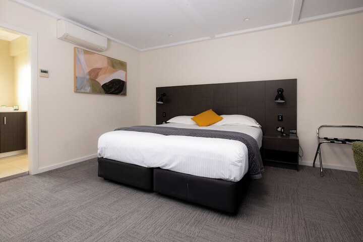 Room 40 of 68