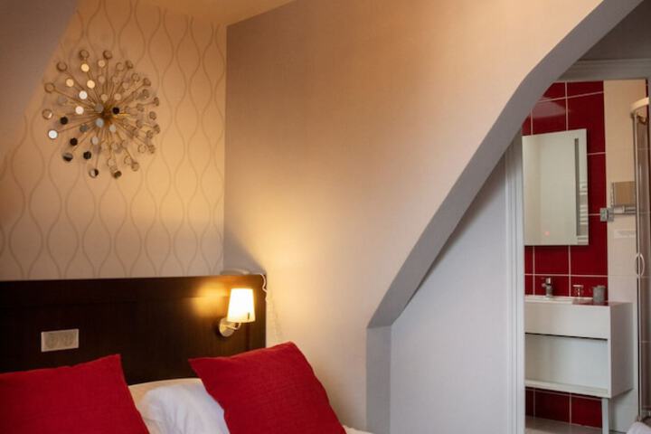 Room 18 of 75