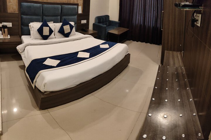 Room 15 of 23
