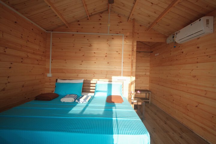 Room 3 of 94