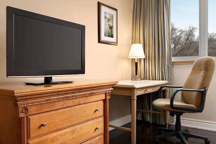 Room 4 of 29