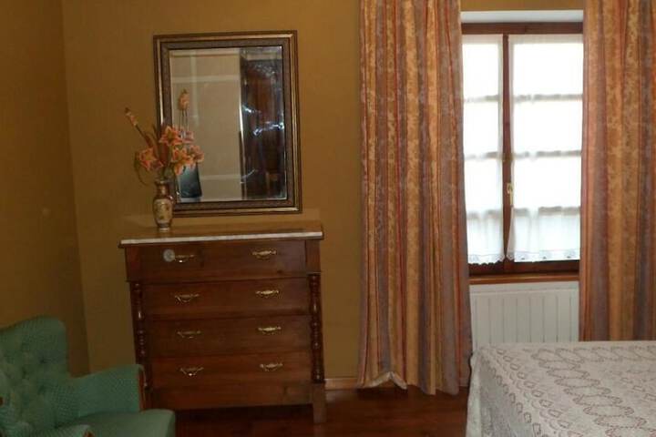 Room 14 of 65