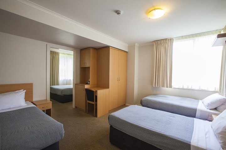 Room 5 of 43