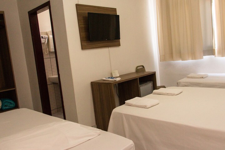 Room 4 of 34