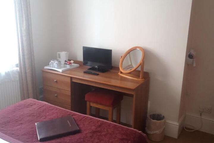 Photo 10