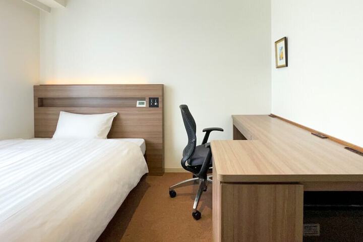 Room 14 of 46