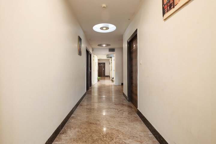 Ballroom/Hall 68 of 74
