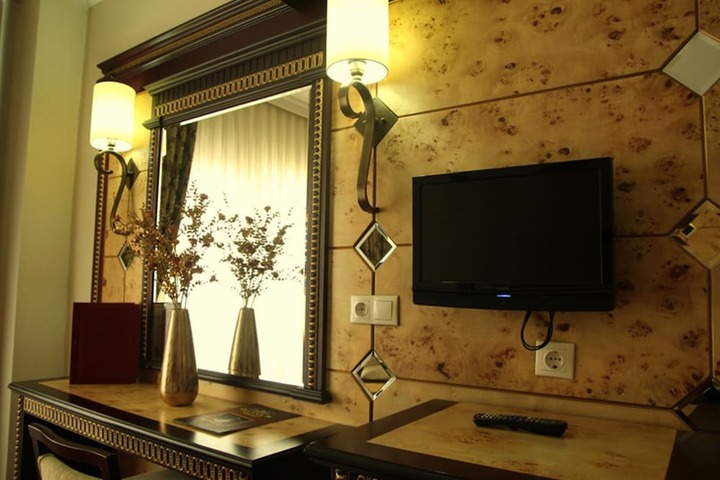 Room 14 of 39