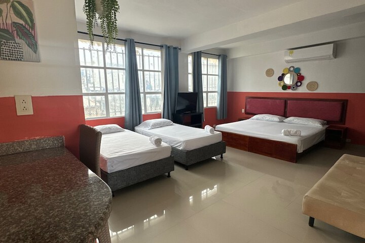 Room 16 of 46