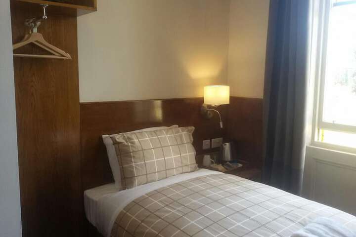 Room 12 of 26