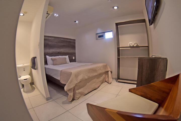 Room 16 of 35