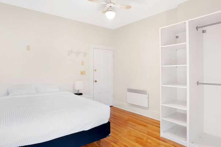 Room 8 of 50