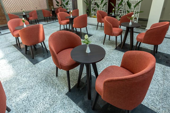 Lounge 57 of 83