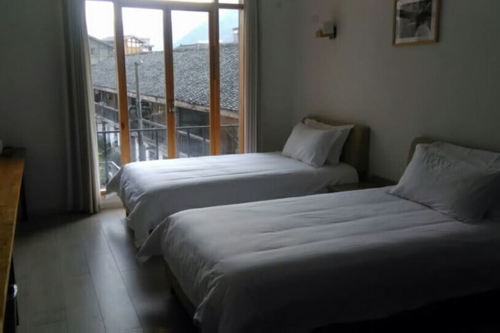 Room 13 of 15