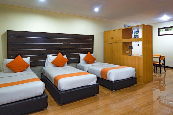 Room 25 of 122