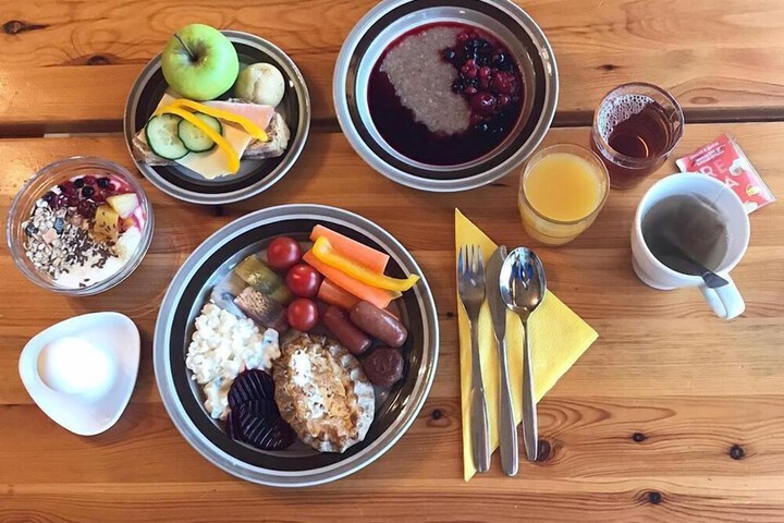 Breakfast/Coffee Service 81 of 123