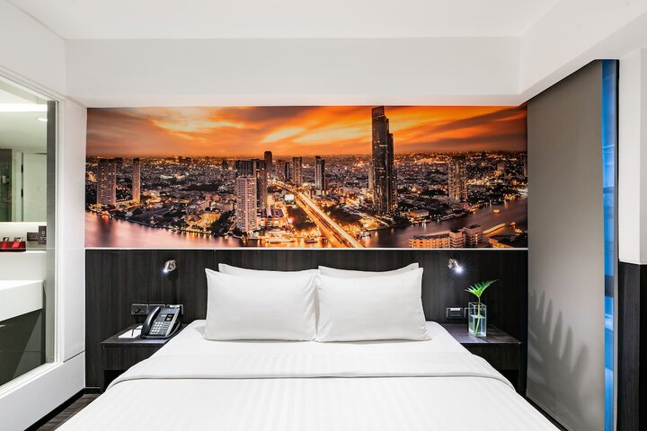 Room 10 of 43
