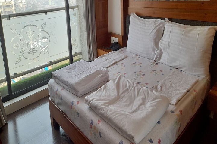 Room 50 of 171