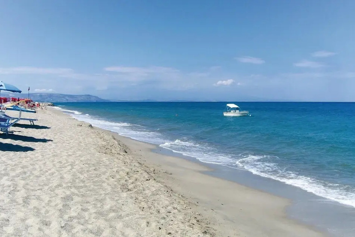 Beach 8 of 10
