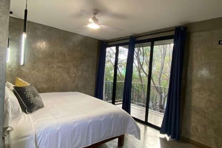 Room 29 of 74