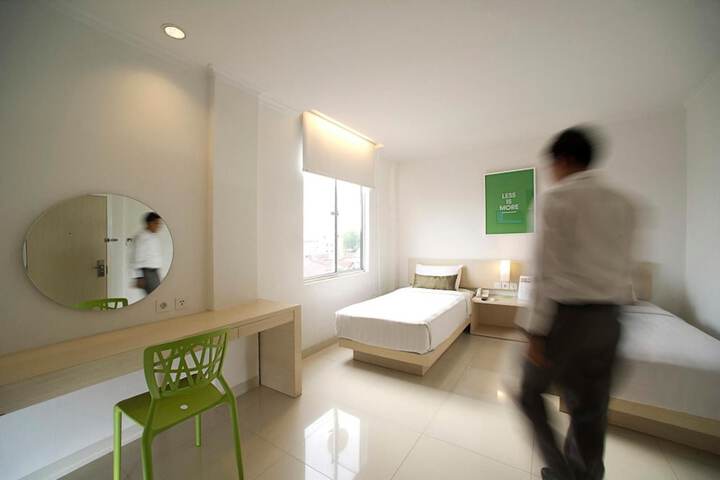 Room 16 of 39