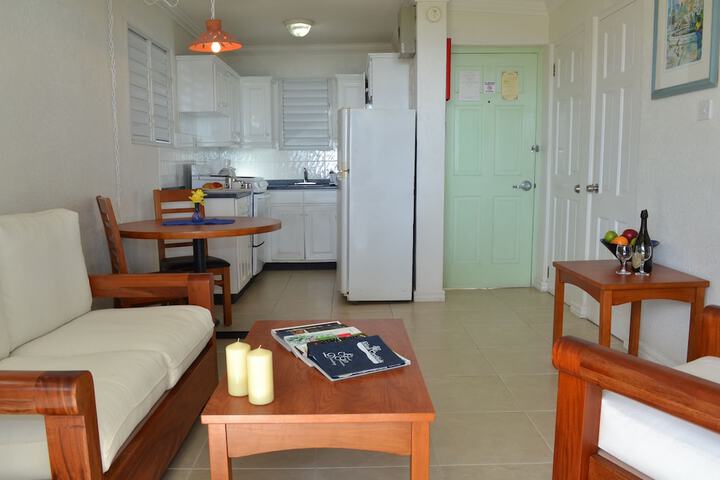 Room 13 of 30