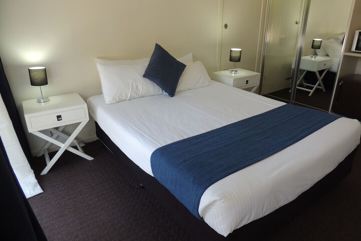 Room 35 of 99