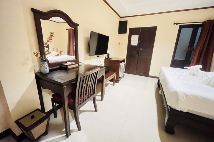 Room 14 of 37