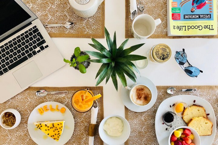Breakfast/Coffee Service 25 of 27