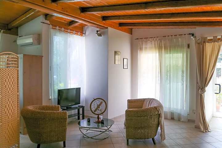 General 2 of 29