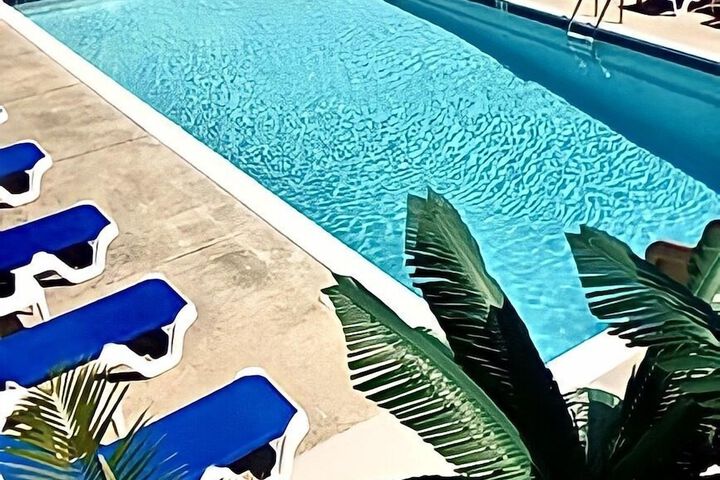 Pool 20 of 45