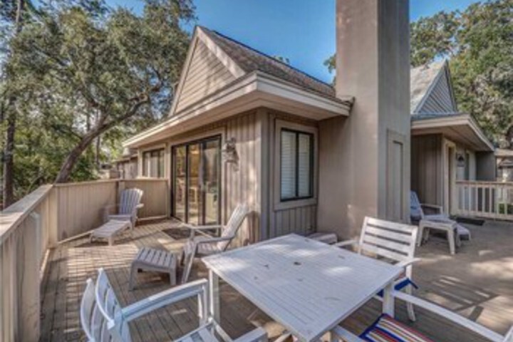 Beachwalk 186 1 Bedroom, Pool, Near Beach, Sleeps 4 in Hilton Head Island, SC