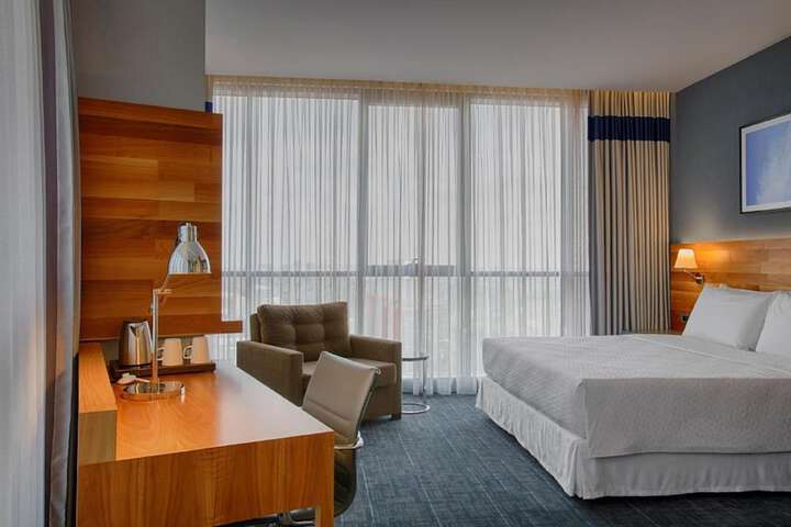 Room 11 of 21
