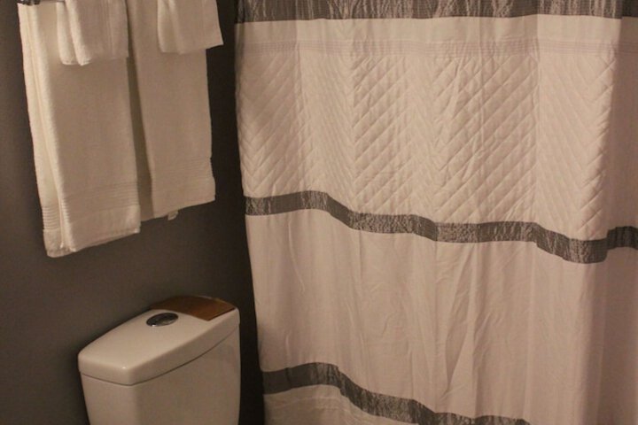 Room 123 of 219